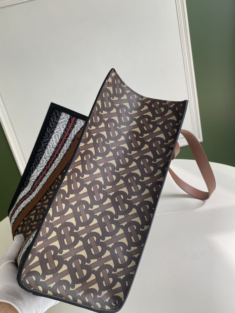 Bv*b*rry shopping bags